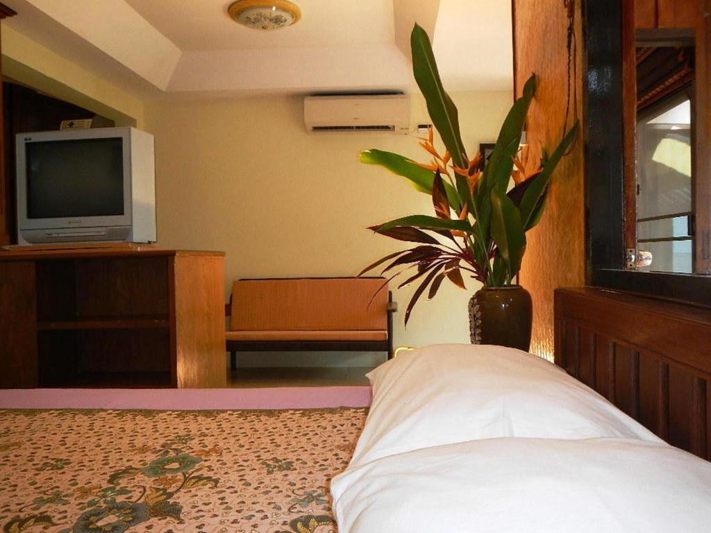 Sunrise Bungalow Hotel Lamai Beach  Room photo