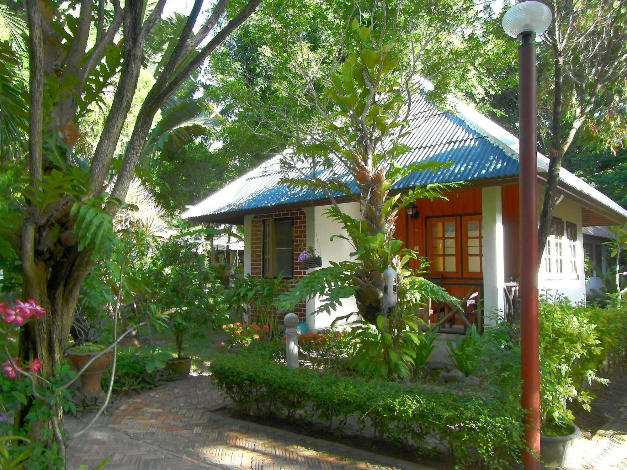 Sunrise Bungalow Hotel Lamai Beach  Exterior photo