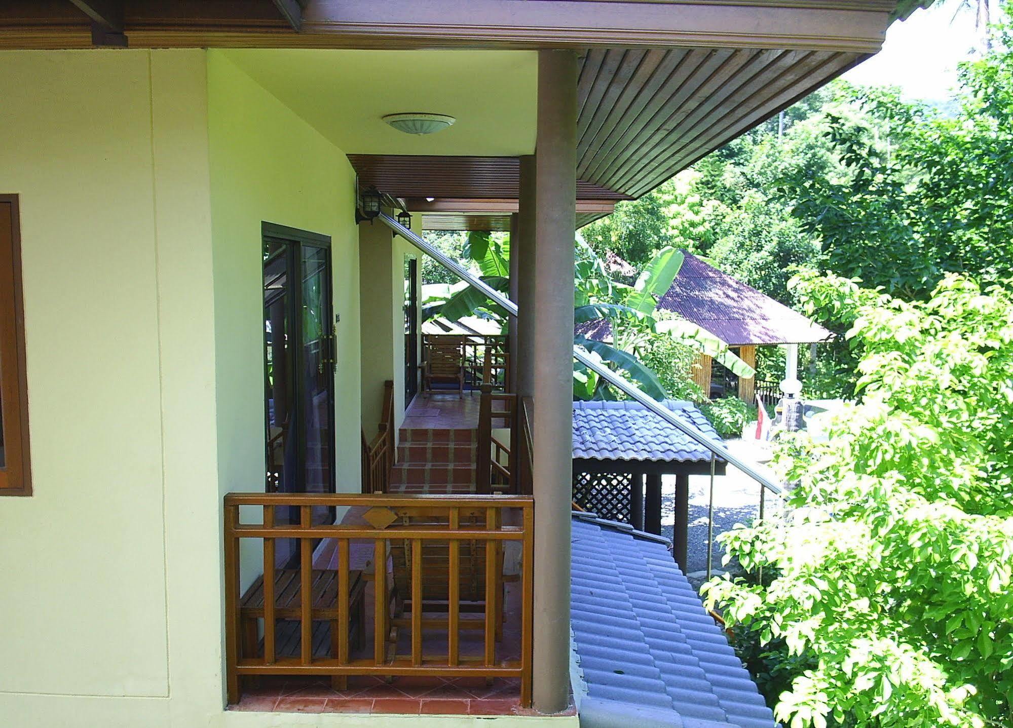 Sunrise Bungalow Hotel Lamai Beach  Exterior photo